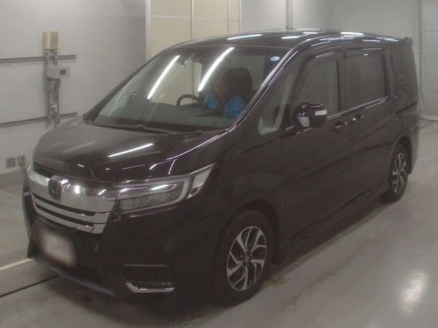 30313 Honda Step wagon RP4 2018 г. (CAA Tokyo)